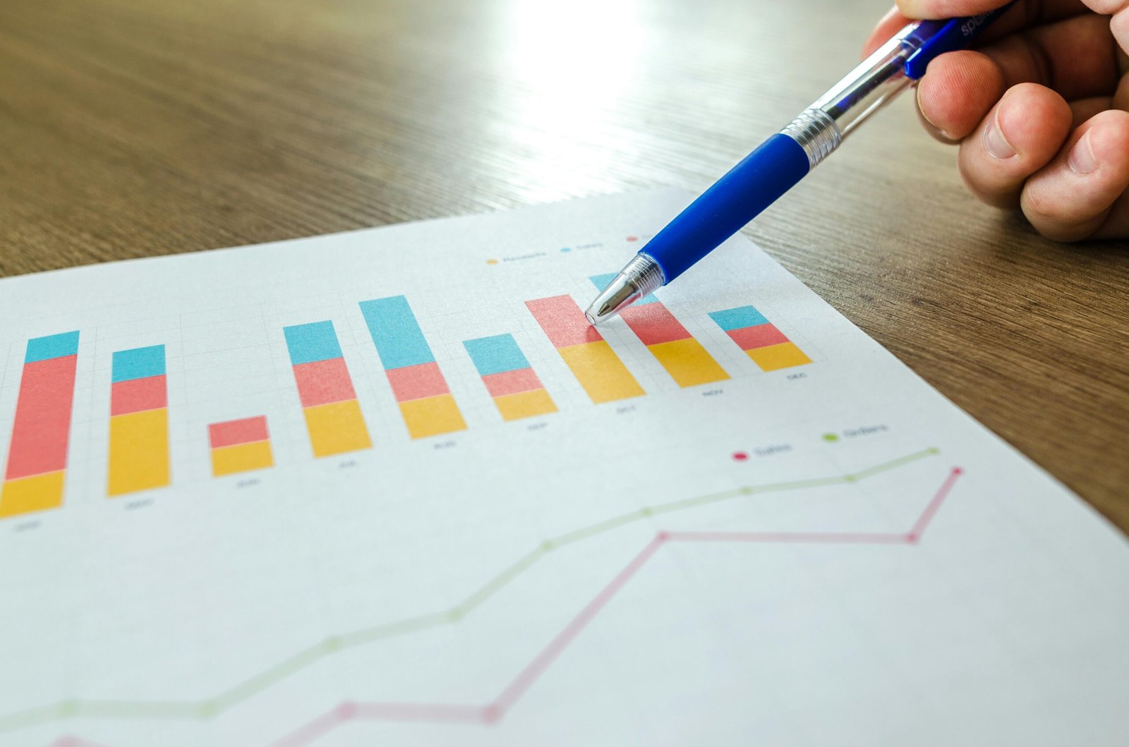 Read more about the article Understanding Hypothesis Testing: How P-Values and Confidence Intervals Reveal the Truth in Data